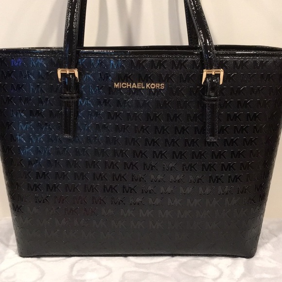 NWT Michael Kors monogram carry all tote - Picture 3 of 8